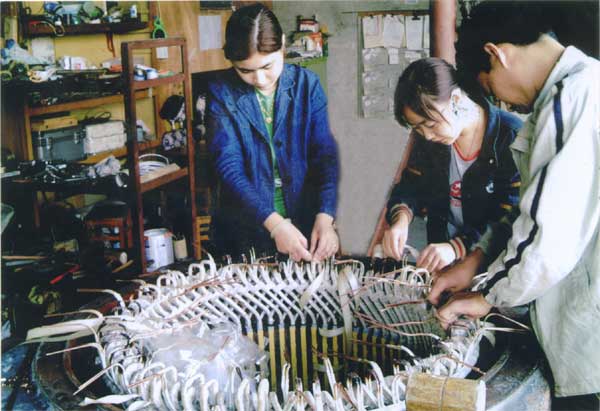 630KW定子改壓增容正在包扎中